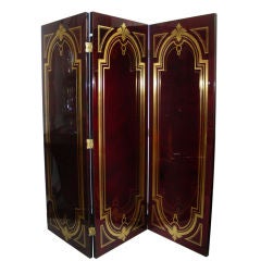 Three leaves screen in red lacquer inlaid of gilded brass