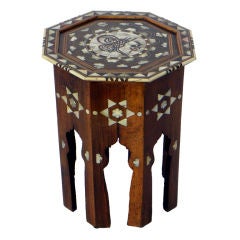Mother of Pearl table TUR 539