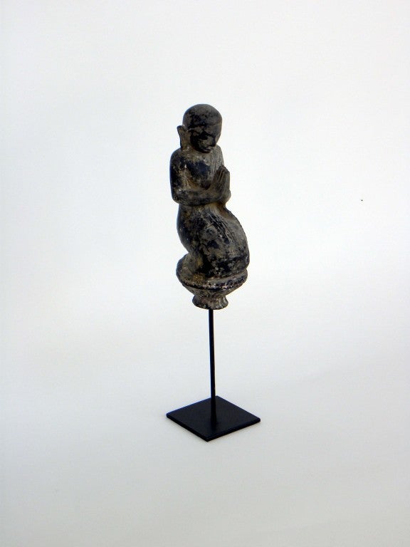 Kneeling Monk TE 407