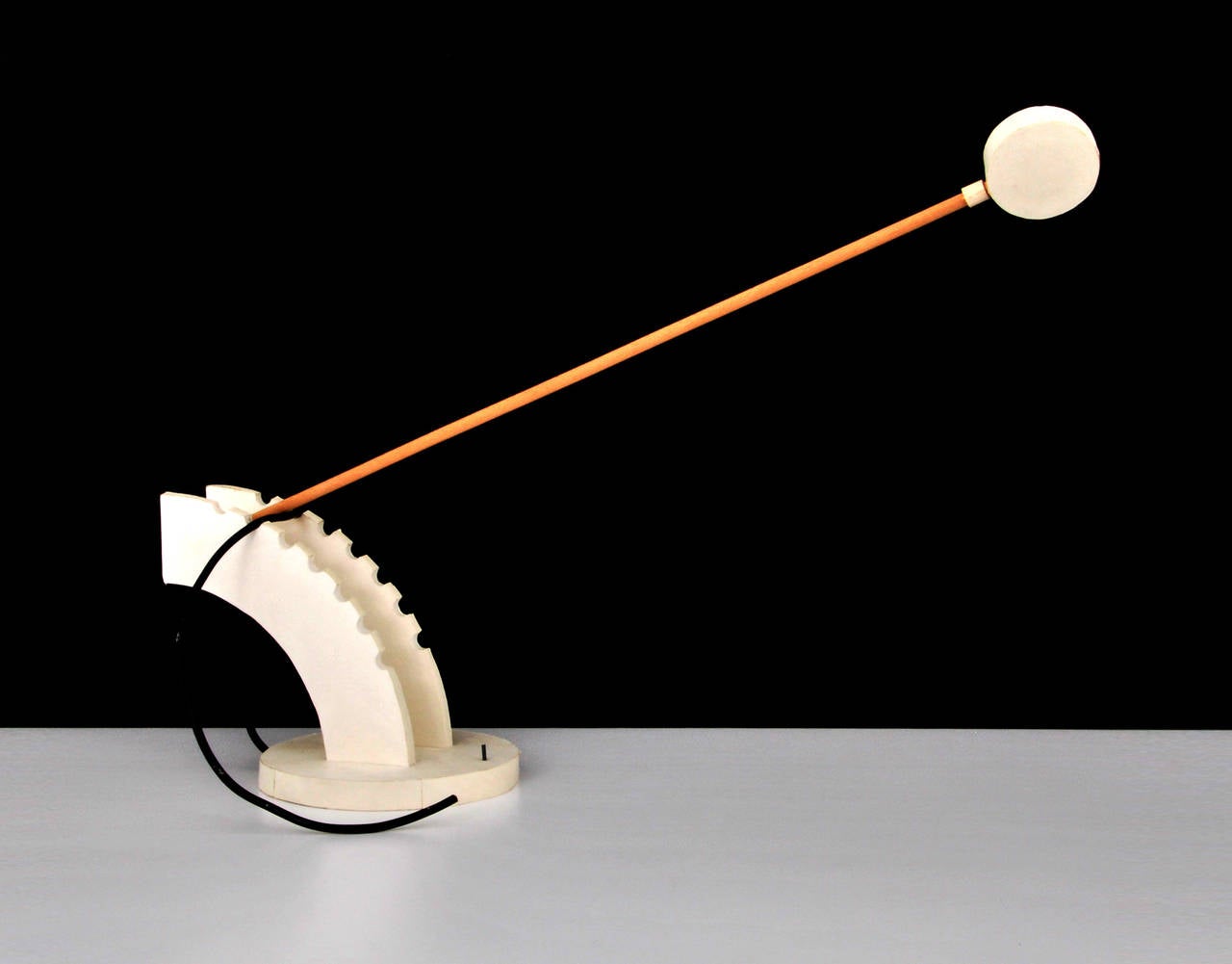 Lawrence Laske Prototype Lamp and Model, 1987 In Good Condition For Sale In West Palm Beach, FL