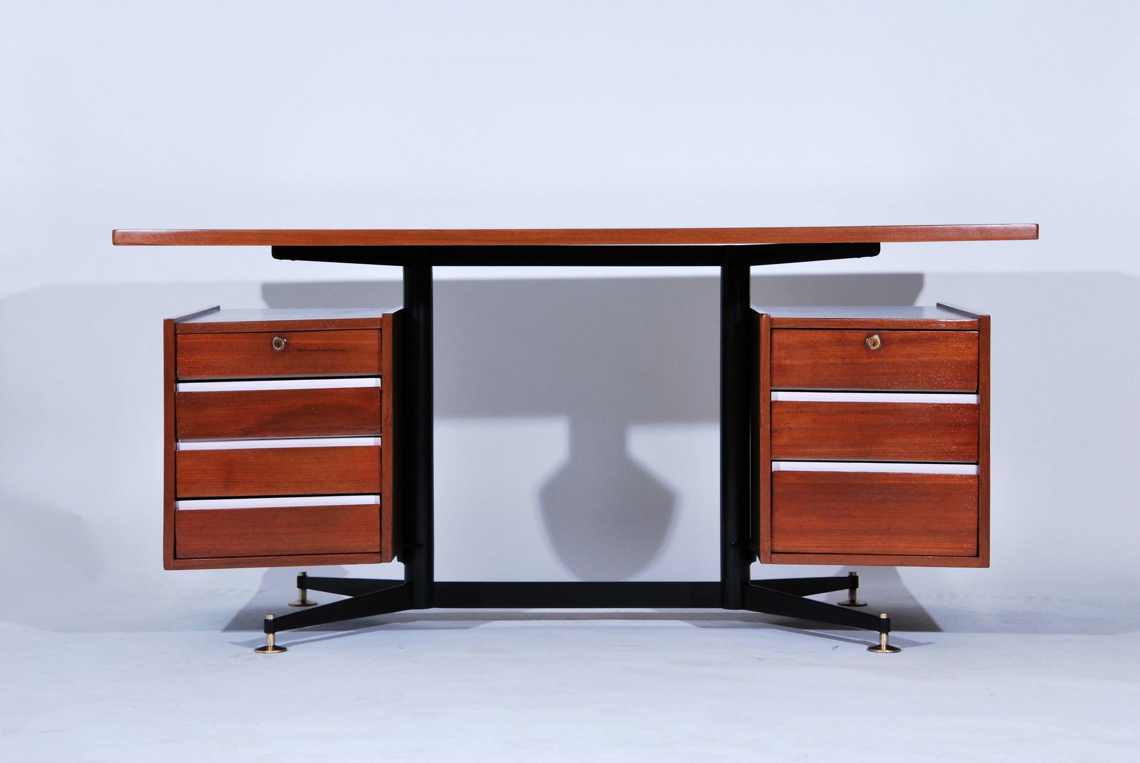 Studio PFR 'Gio Ponti, Antonio Fornaroli, Alberto Rosselli' Desk For Sale