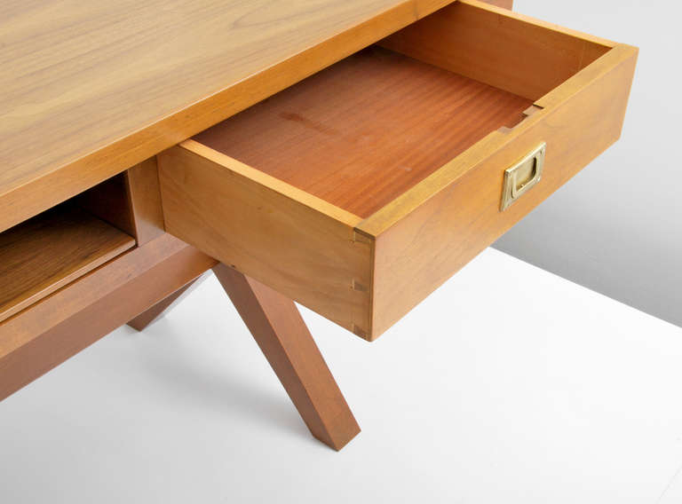 Italian Massive Desk or Console Table, Manner of Gio Ponti For Sale