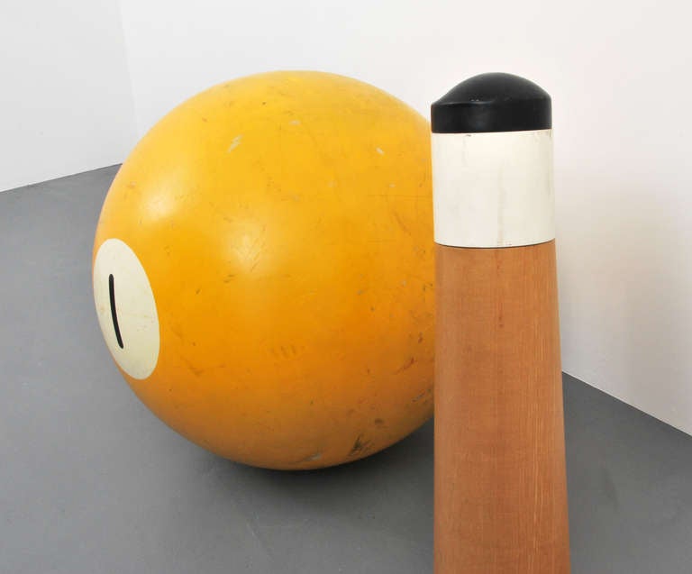 Large Pop Art Billiard Ball and Cue Stick Sculpture In Good Condition In West Palm Beach, FL