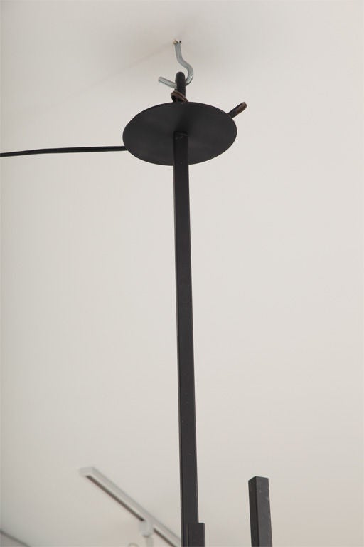 Large Moderinist Chandelier 1