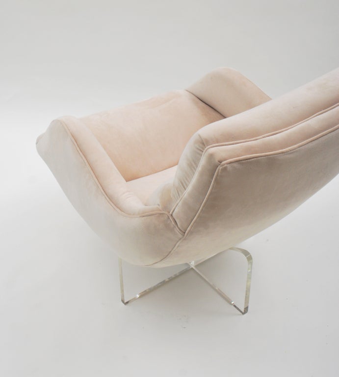 Late 20th Century Swivel Chair by Vladimir Kagan