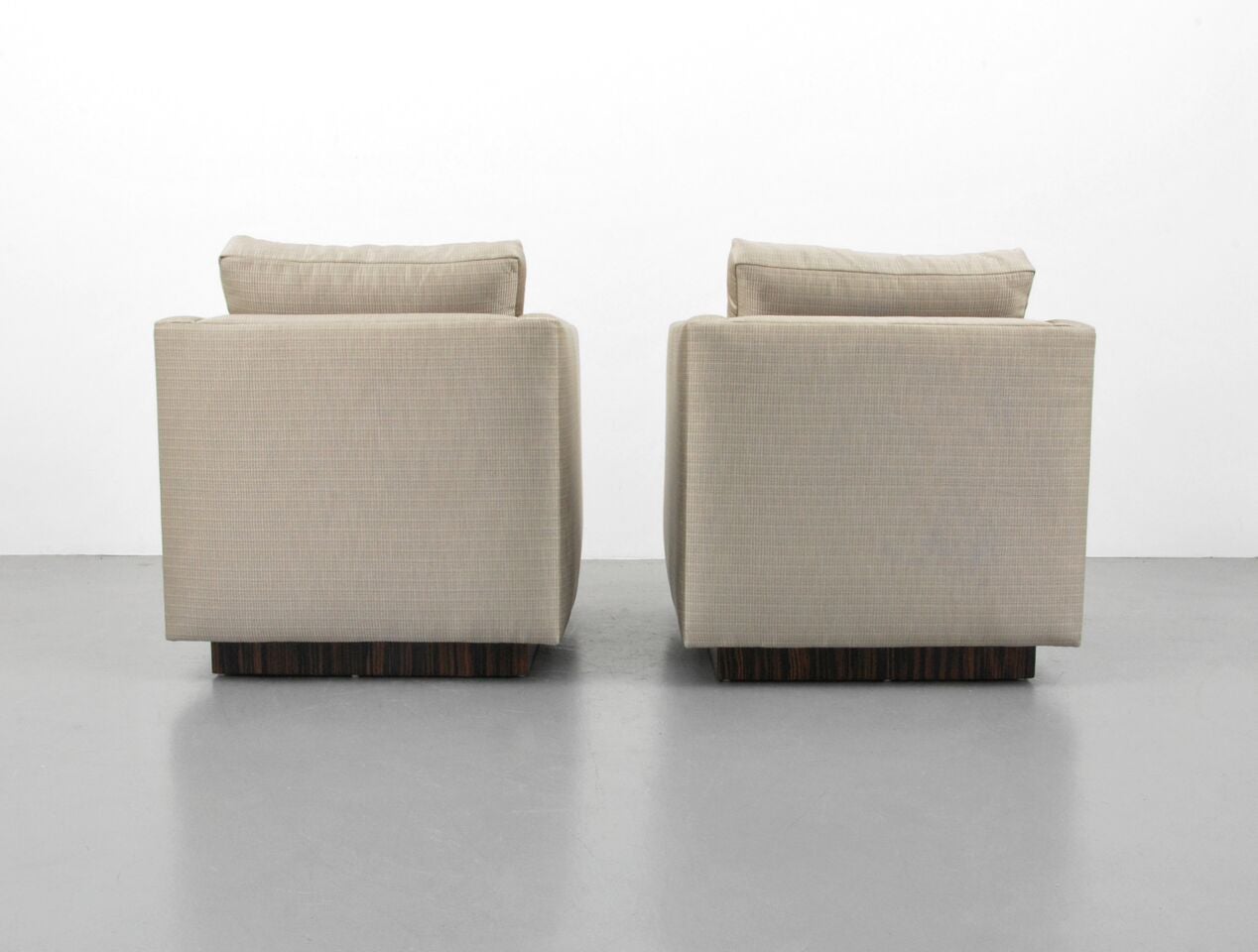 American Pair of Chairs in the Manner of Milo Baughman