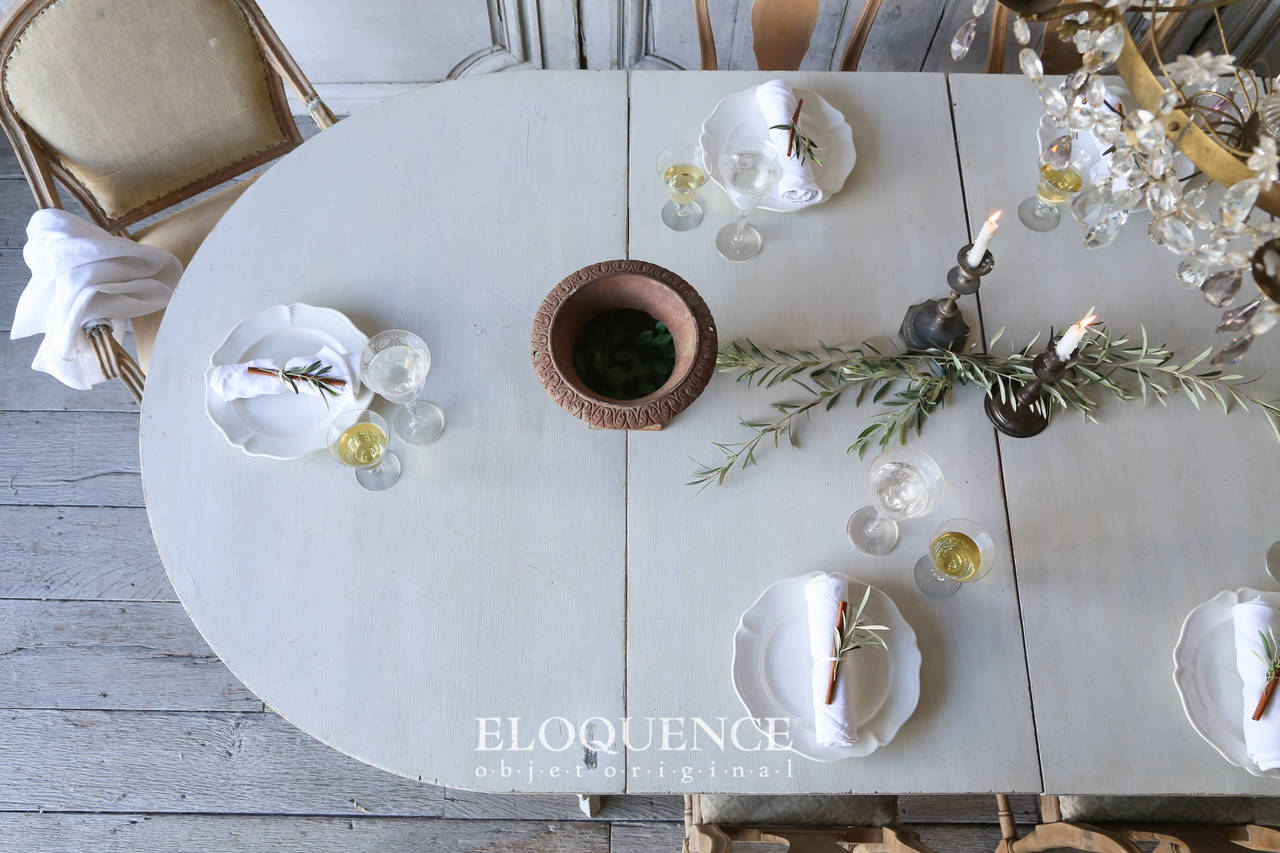 Large Antique Swedish Rococo Dining Table, circa 1900 In Good Condition In Los Angeles, CA