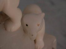 Art deco alabaster & marble polar bear  lamp For Sale 1