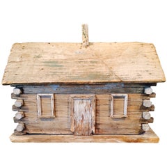 Birdhouse in the Form of a Rustic Log Cabin