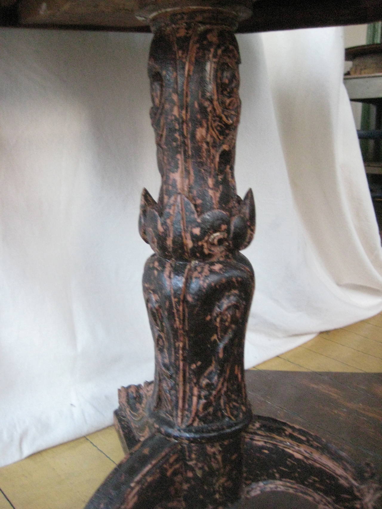 Canadian Pine Pedestal Table