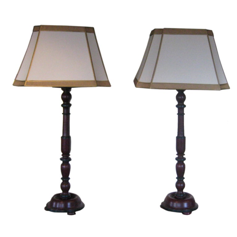 Coppia di lampade da tavolo alte