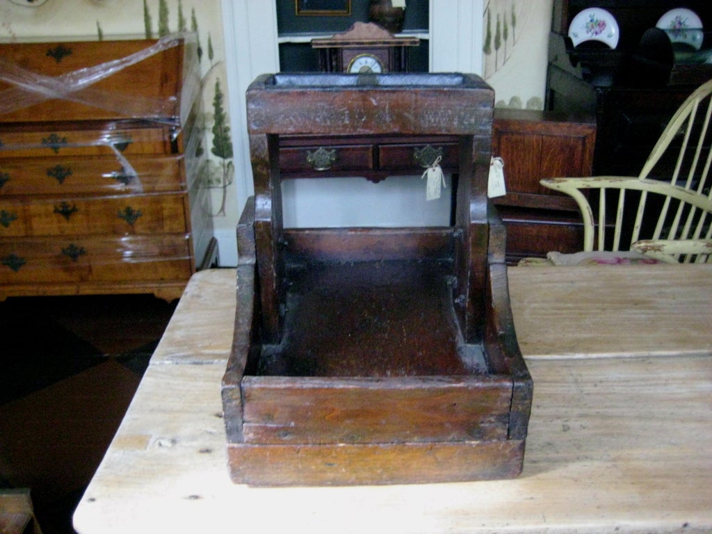 Carpenter's Tool Caddy In Distressed Condition For Sale In Nantucket, MA