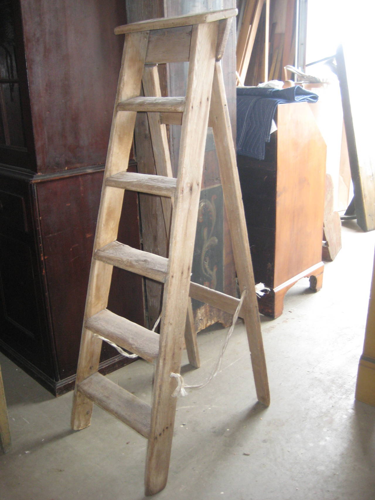 Step Ladder