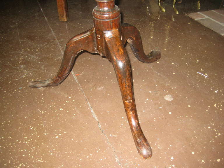 Candlestand In Excellent Condition In Nantucket, MA