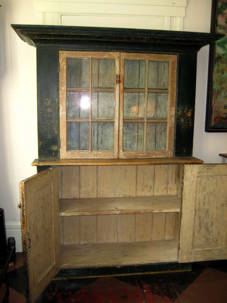 19th Century Pine Step Back Cupboard in Green and Cream Paint In Good Condition In Nantucket, MA