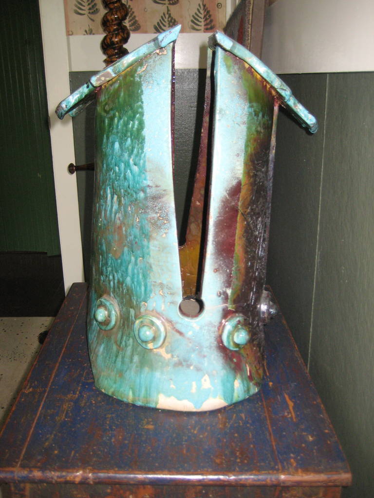 XXIe siècle et contemporain Helmet avec glaçure verte de Piero Fenci en vente
