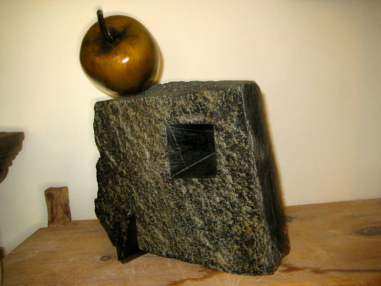 Sculpture in Soapstone and bronze.