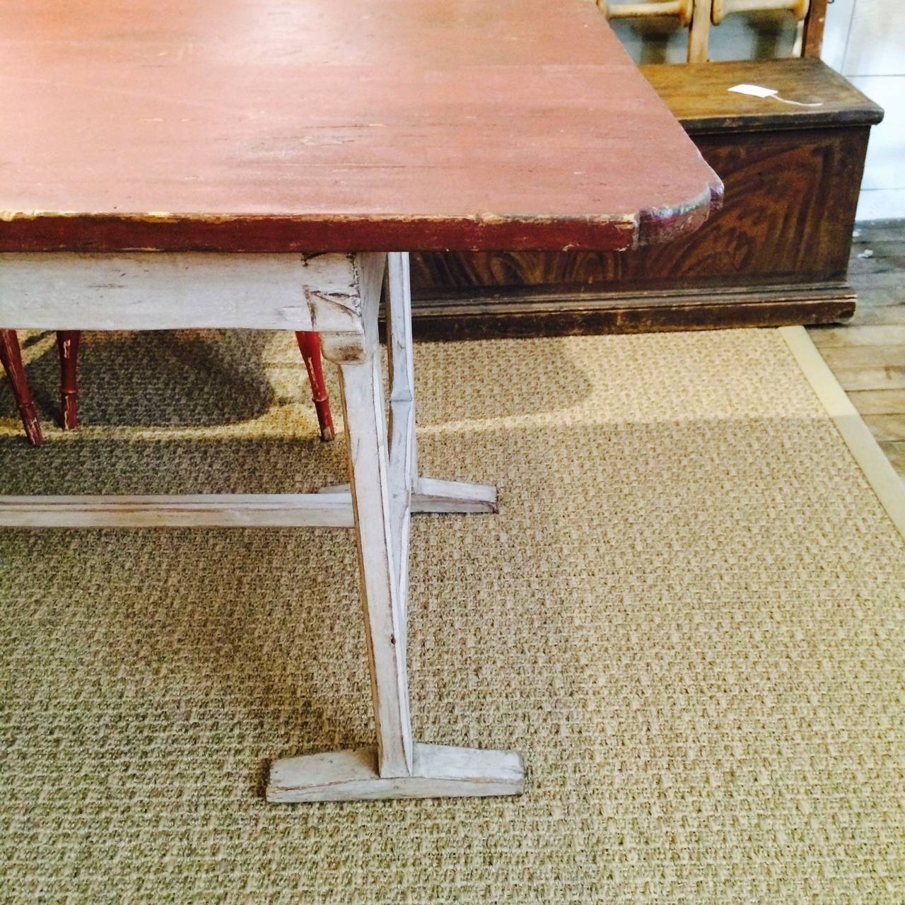 19th Century Dining Table, likely Canadian In Excellent Condition In Nantucket, MA