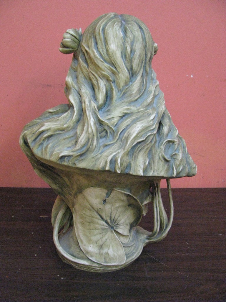 Antique Amphora Ophelia Bust In Excellent Condition In North Palm Beach, FL