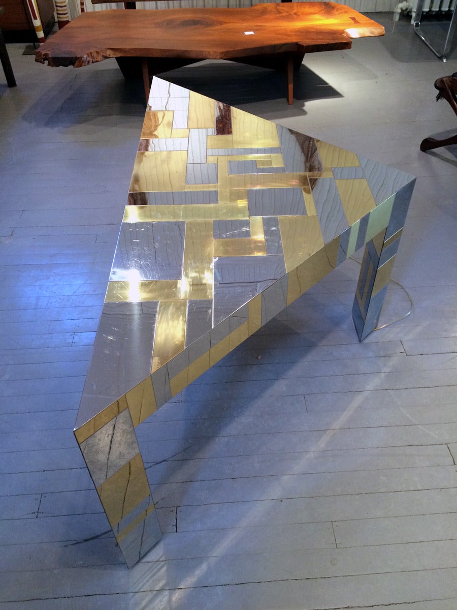 Illuminated Cityscape Corner Table by Paul Evans In Good Condition For Sale In Atlanta, GA