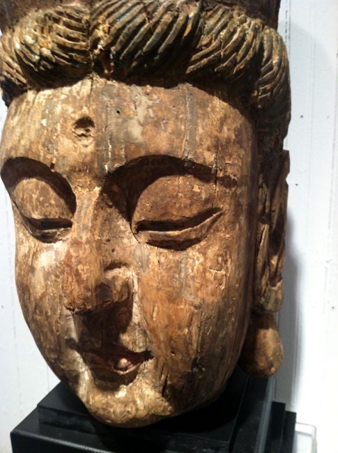 Grande scultura in Wood con testa di Boddhisatva della dinastia Ming in vendita 1