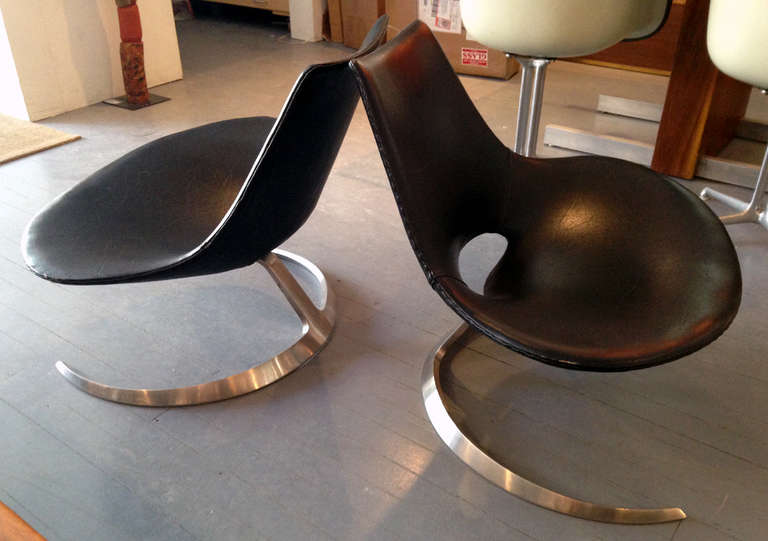 Mid-20th Century Pair of Rare Danish Scimitar Lounge Chairs For Sale