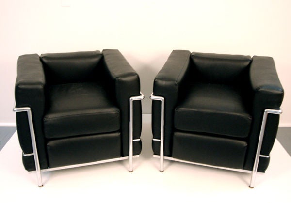 On hold Pair of Black Leather LC-2 Chairs by Le Corbusier
