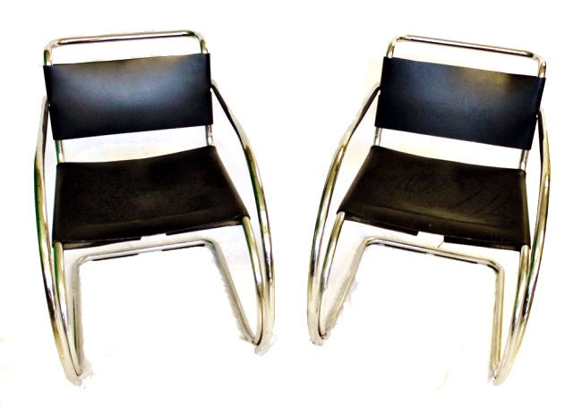Pair of Mies Van Der Rohe Cantilever lounge chair, Model 