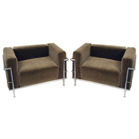 Pair of LC-3 Armchairs in Green Mohair by Le Corbusier