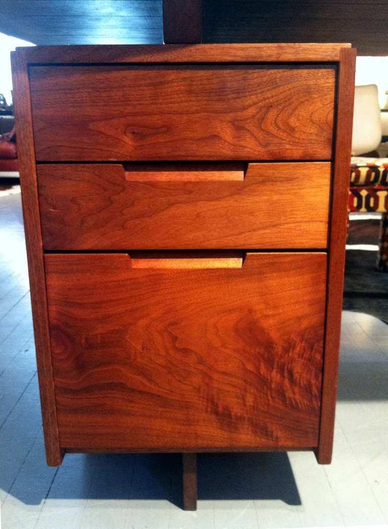 Rare walnut and laurel wood cross legged desk with drawers George Nakashima 1