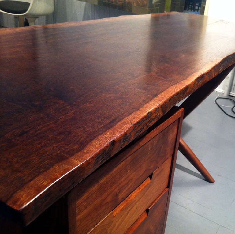 American Rare walnut and laurel wood cross legged desk with drawers George Nakashima
