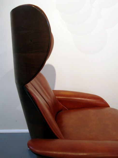 Naugahyde Recliner lounge chair Plycraft