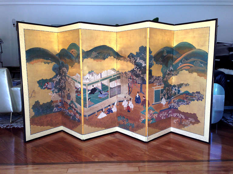 A striking antique Japanese floor screen circa 1840-1880, end of Edo period in the Tosa School Style. It is comprised of six panels and depicting 