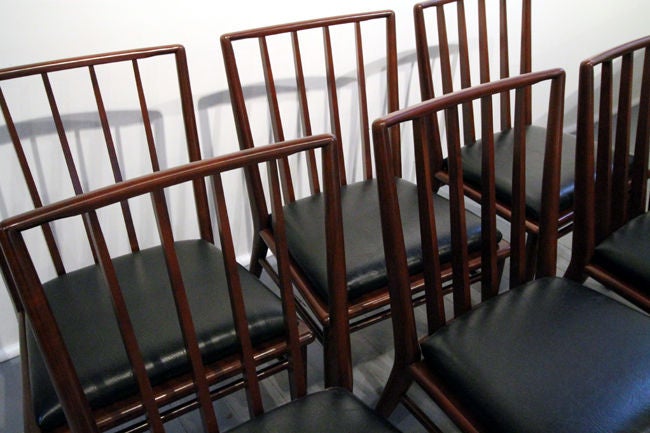Set of Six walnut dining chairs T.H. Robsjohn-Gibbings Widdicomb In Good Condition In Atlanta, GA