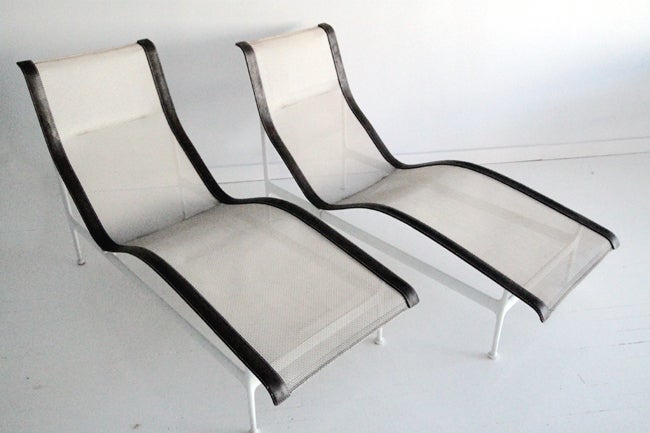 Pair Richard Schultz Chaise Longue Chairs Knoll