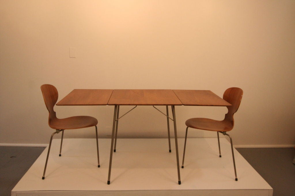 Vintage Arne Jacobsen ant chairs & dropleaf table Fritz Hansen