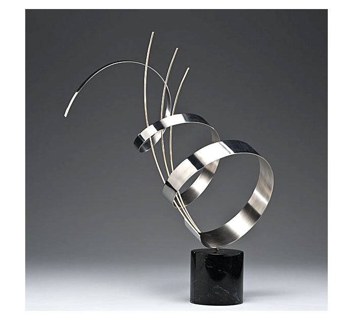 Sculpture abstraite en chrome sur socle en marbre signée C. Jere en vente 1