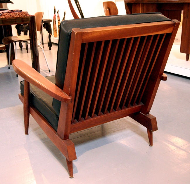 Walnut Lounge Chair with Black Leather Cusion George Nakashima 1