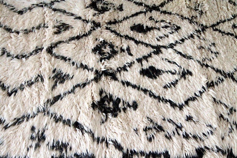 Mid-Century Modern Large vintage Gemotrical Morrocan wool rug carpet Beni Ouarain