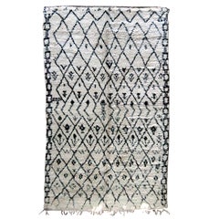 Large vintage Gemotrical Morrocan wool rug carpet Beni Ouarain