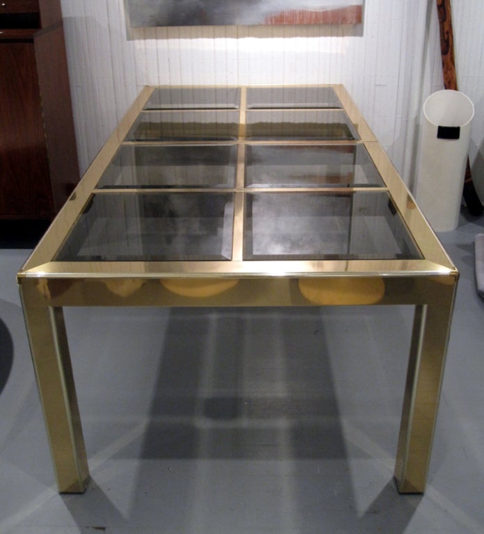 Dining table with extension leaves brass and glass Mastercraft In Good Condition In Atlanta, GA