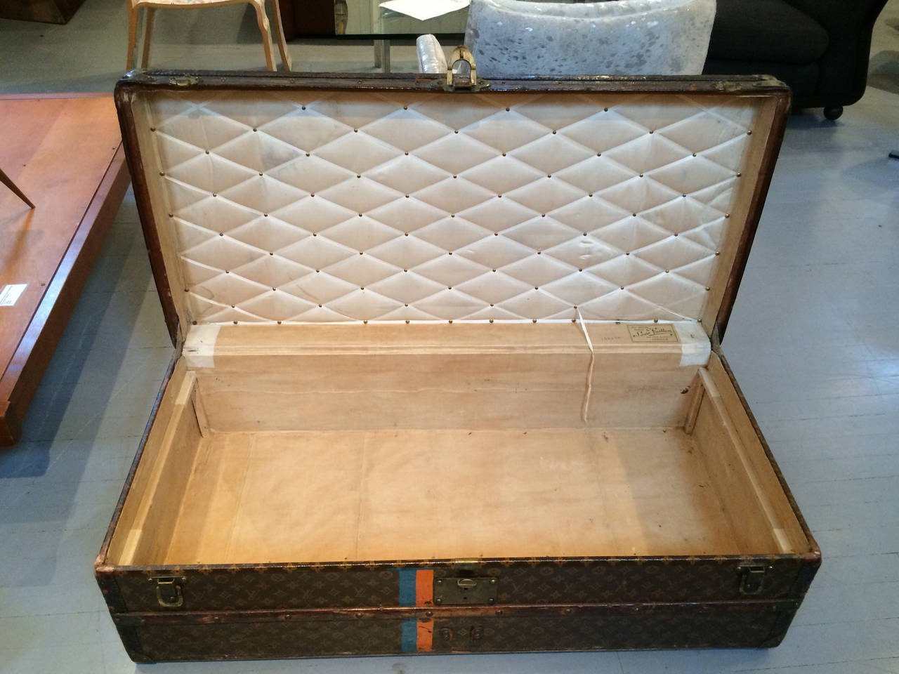 20th Century An early vintage Louis Vuitton Flat Steamer Trunk