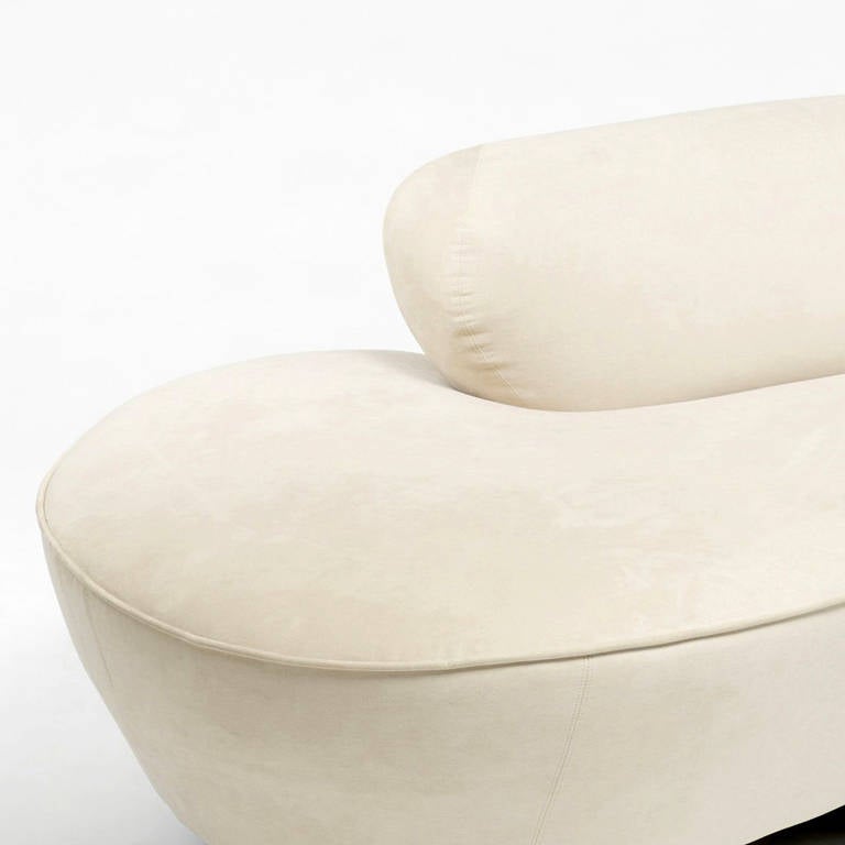 Serpentine Sofa Designed by Vladimir Kagan for Directional In Good Condition In Atlanta, GA