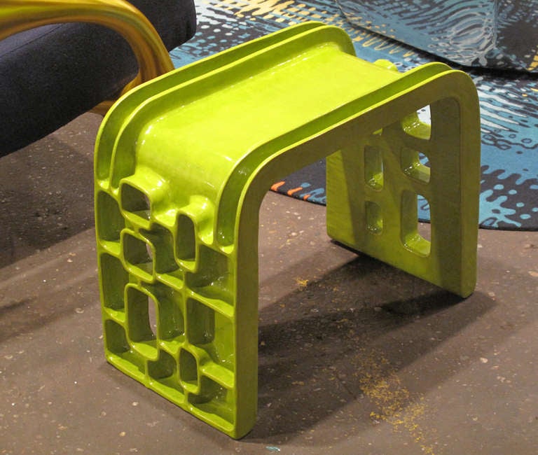 2013 
Céramique émaillée 
Chaque pièce est unique
H 15.4 x L 18.5 x W 11 in 
(39 x 47 x 28 cm)