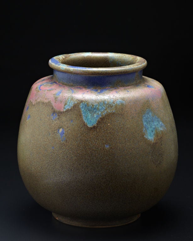 Stoneware vase Richard Bampi. Marks: inscribed artist's cipher BB