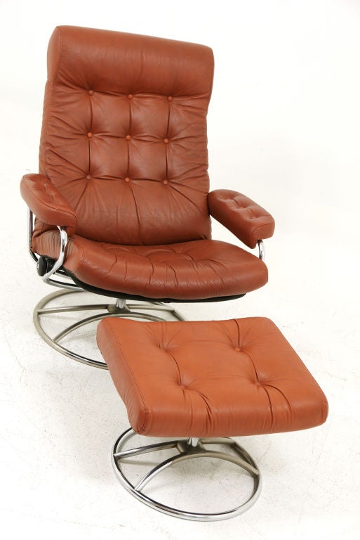 Original Leather Stressless Swivel Lounge Chairs by Ekornes 5
