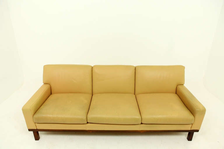 Danish Cream Leather Sofa For Sale at 1stDibs