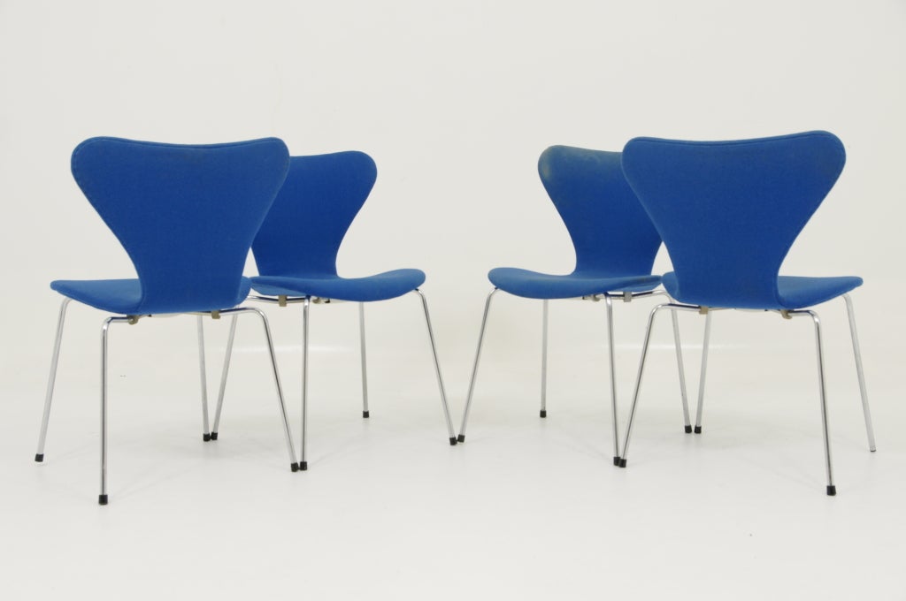 Danish Set 4 Arne Jacobsen 3107 Series 7 Chairs For Sale