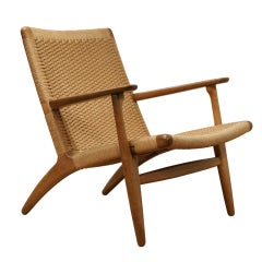 Hans Wegner Oak Lounge Chair Model CH 25 by Carl Hansen & Son