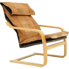 Danish Modern Lounge Chair In Champagne Leather